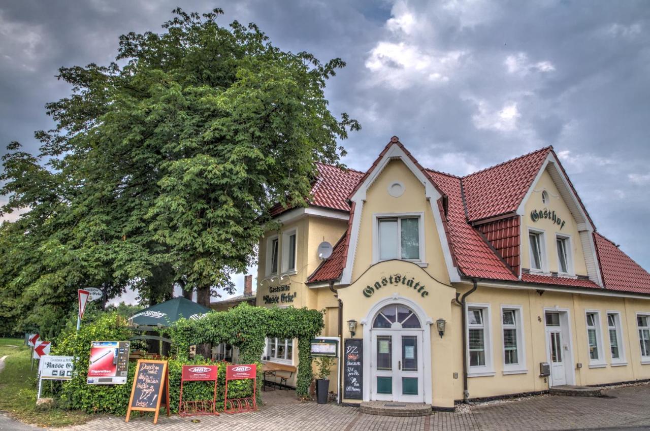 Restaurant Und Pension Zur Nassen Ecke Wittenbeck 外观 照片